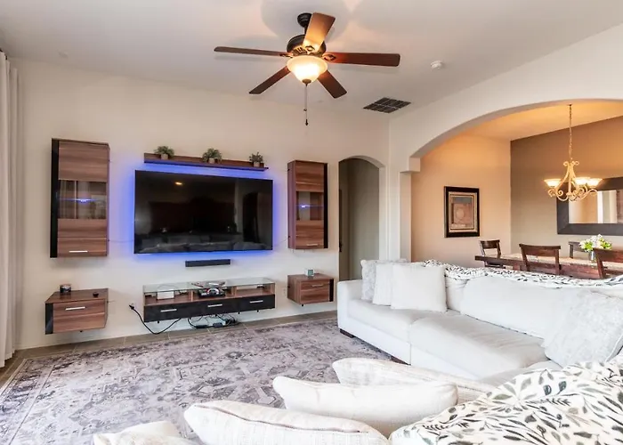 The Oasis -heated Pool And Games *