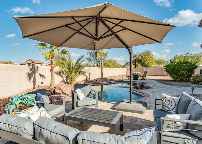 The Oasis -heated Pool And Games Liberty